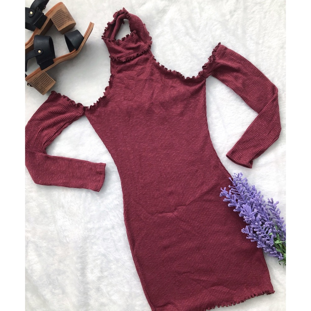 NWT Fashion Nova Off the Shoulder Choker Dress